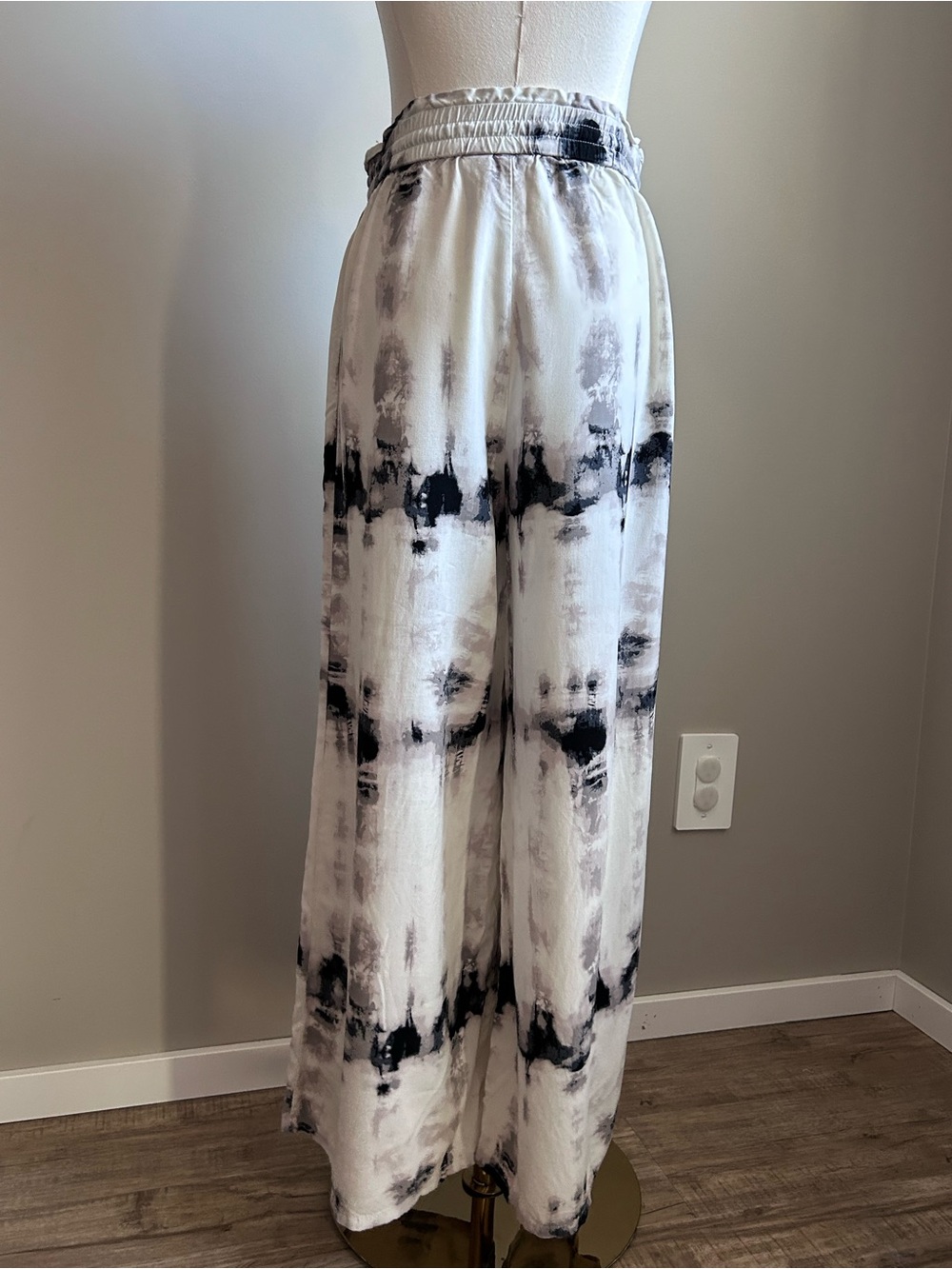 Festival Wide Leg crops Tie-Dye Lounge Pants Black grey White boho summer beachy - Picture 3 of 11